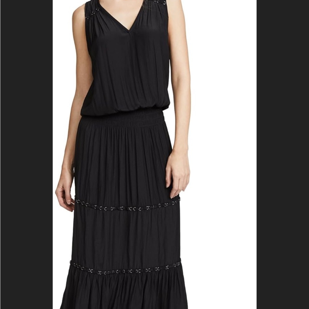 Elegant Navy Blue Sleeveless Dress